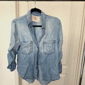 Bella Dahl Denim Button Down Shirt -- Size Medium
